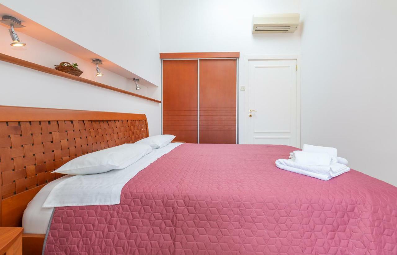 Apartment Bona Palace ดูบรอฟนิก ภายนอก รูปภาพ